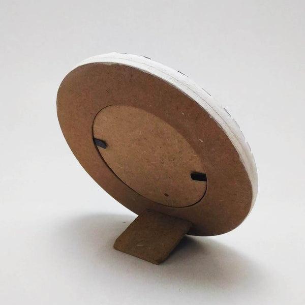 Circle your life with beautiful moments in a picture frame - Nature theme